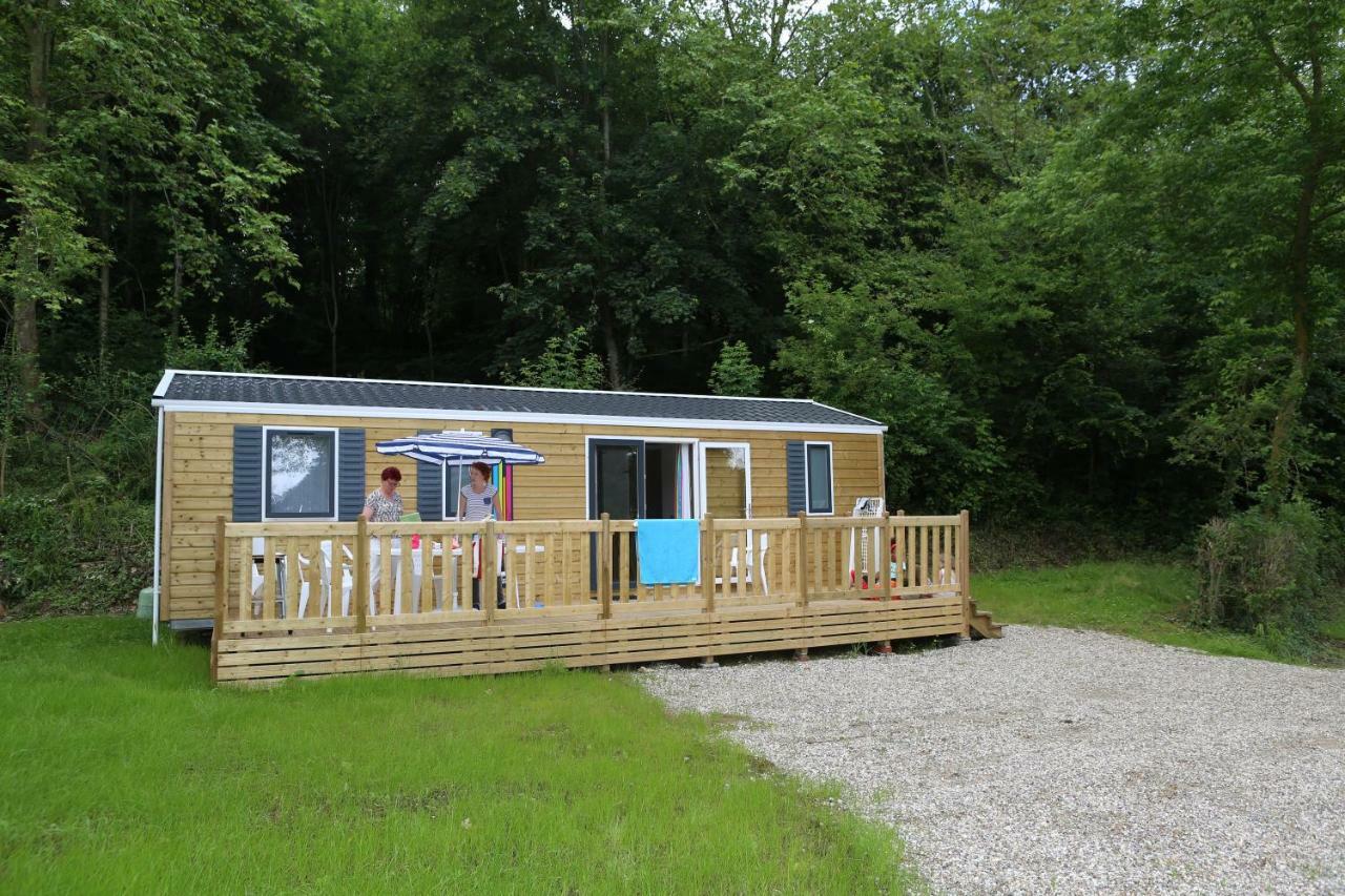Camping Le Val De Trie Béhen Екстериор снимка